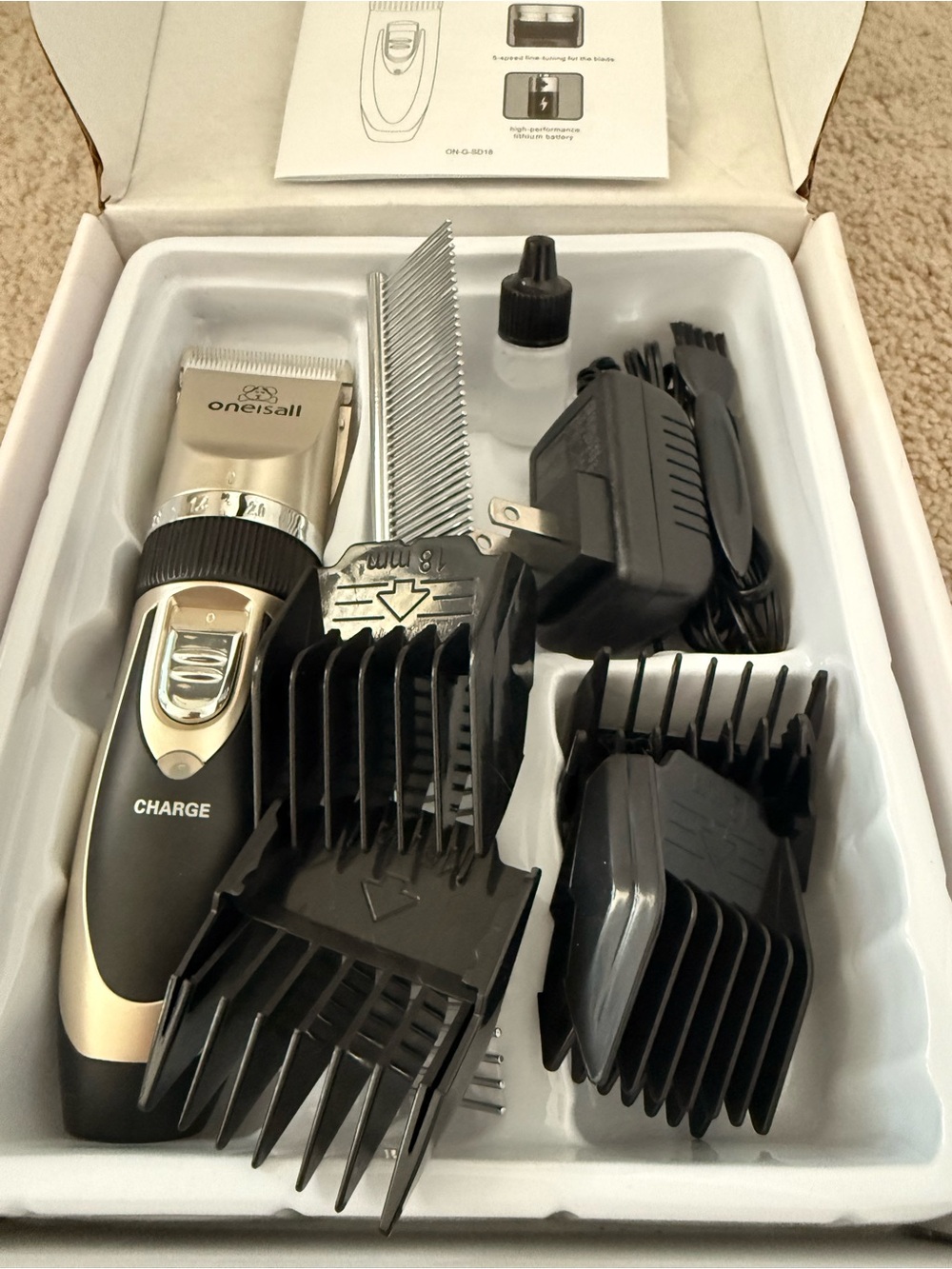 Professional Dog/Cat Clipper - Rechargeable Pet Grooming Tool